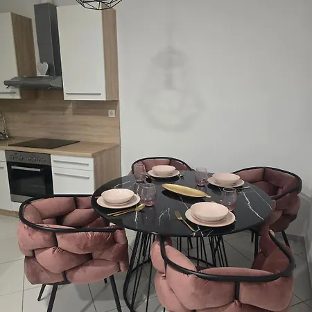 Delux Gabrijel Apartment *